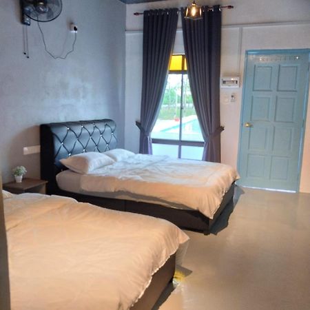 Adana Homestay & Pool Kangar Luaran gambar
